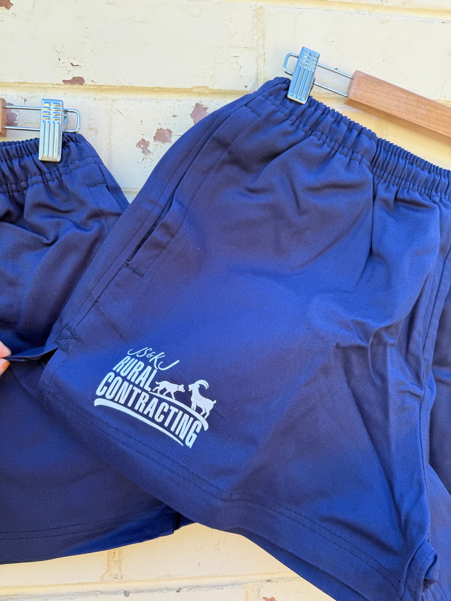 Drill cotton shorts with zip pockets