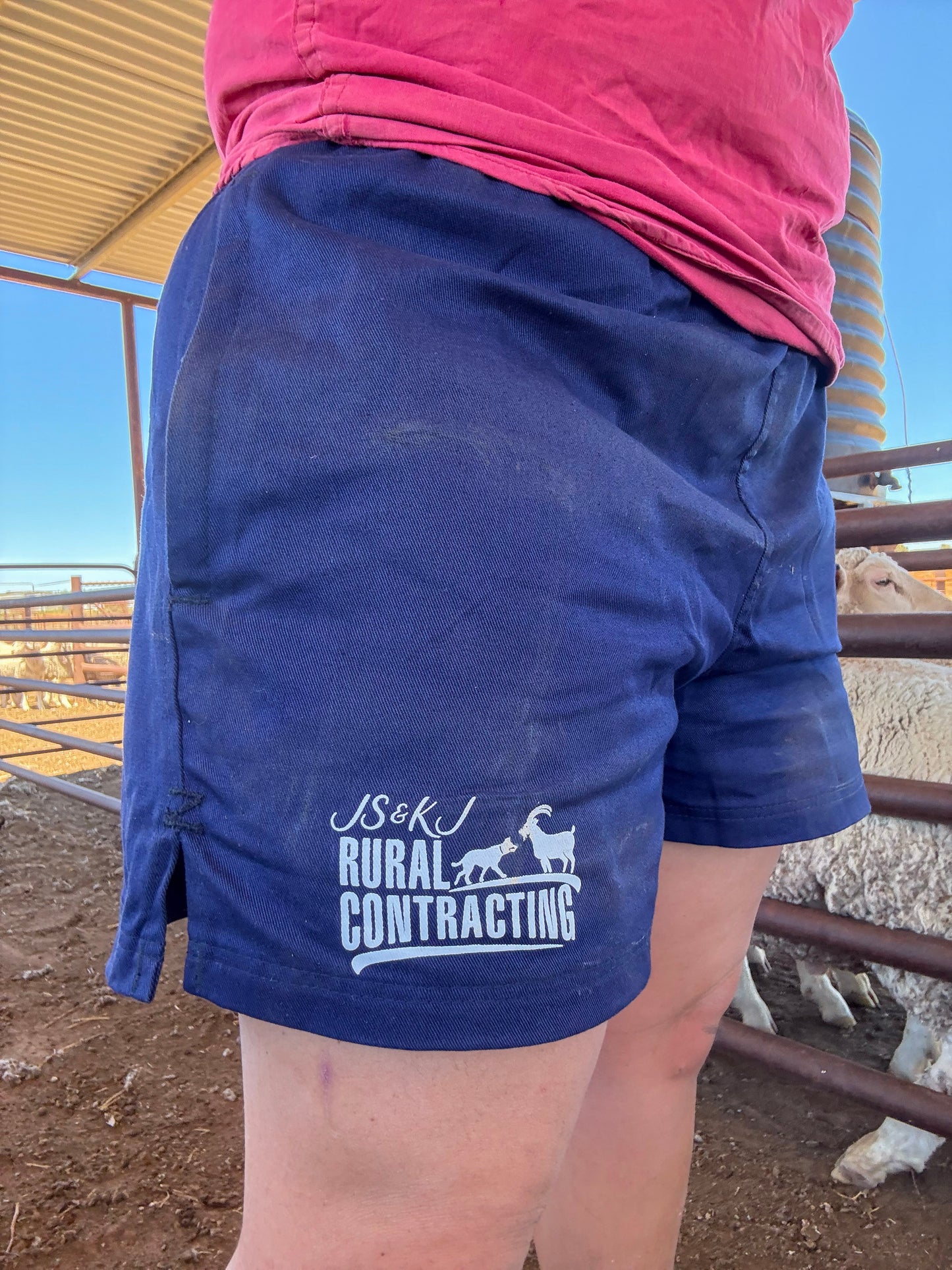 Drill cotton shorts with zip pockets