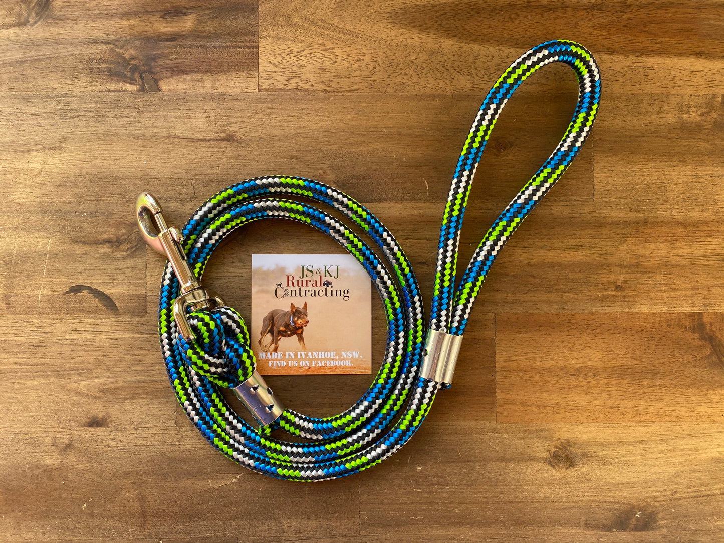 1.2m rope lead.